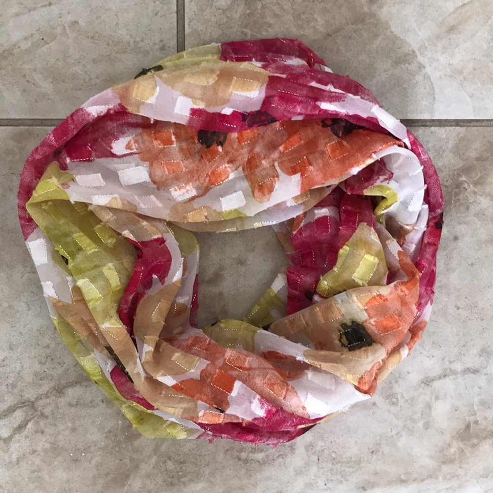 SOLD🤩Infinity scarf with pink orange and yellow